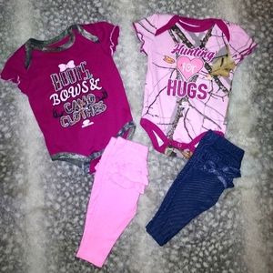 2 NWOT Mossy Oak. 2 pants/leggings.